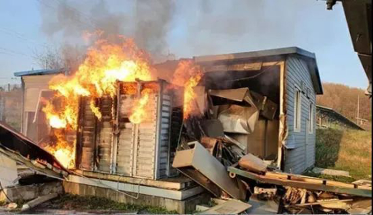 儲能電站火災.jpg 儲能電站火災.jpg